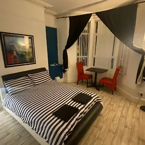 bnb.belfasthotelsireland.com/